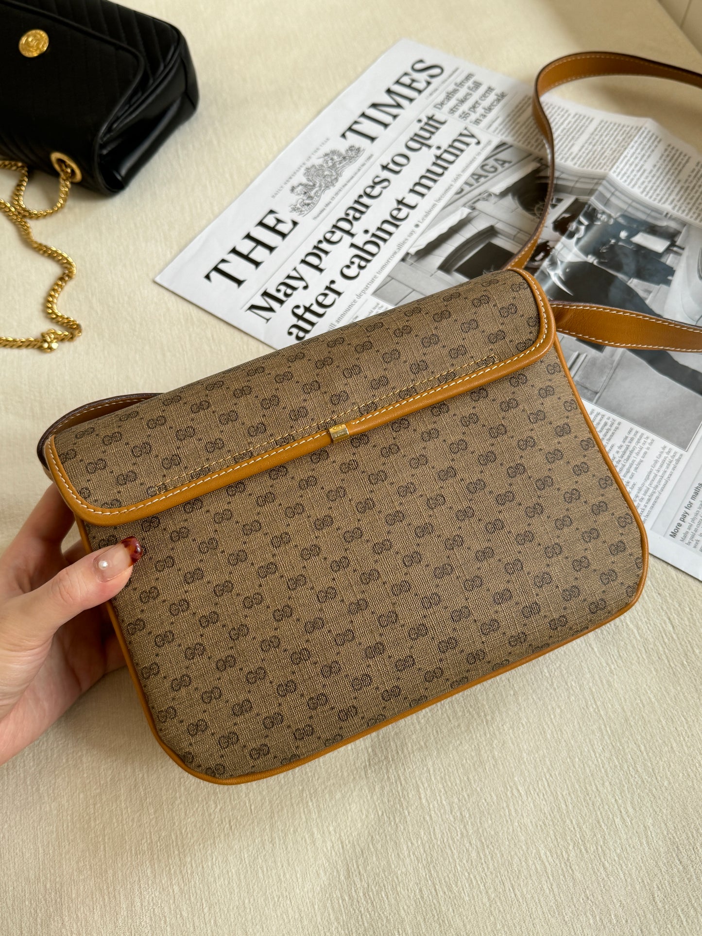 Vintage Gucci 奶茶monogram crossbody