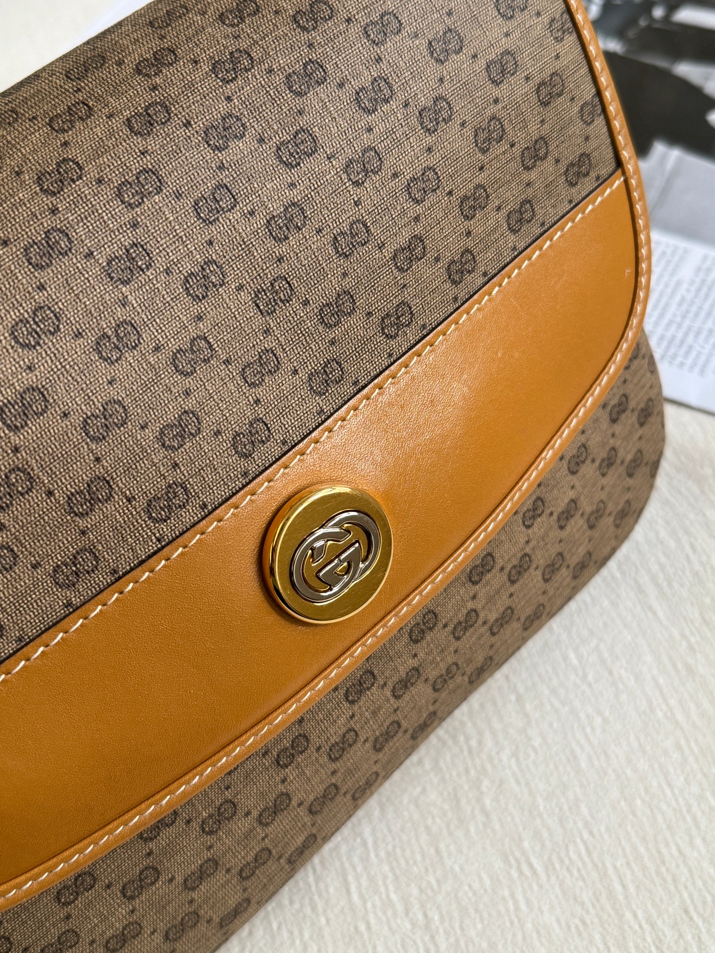 Vintage Gucci 奶茶monogram crossbody