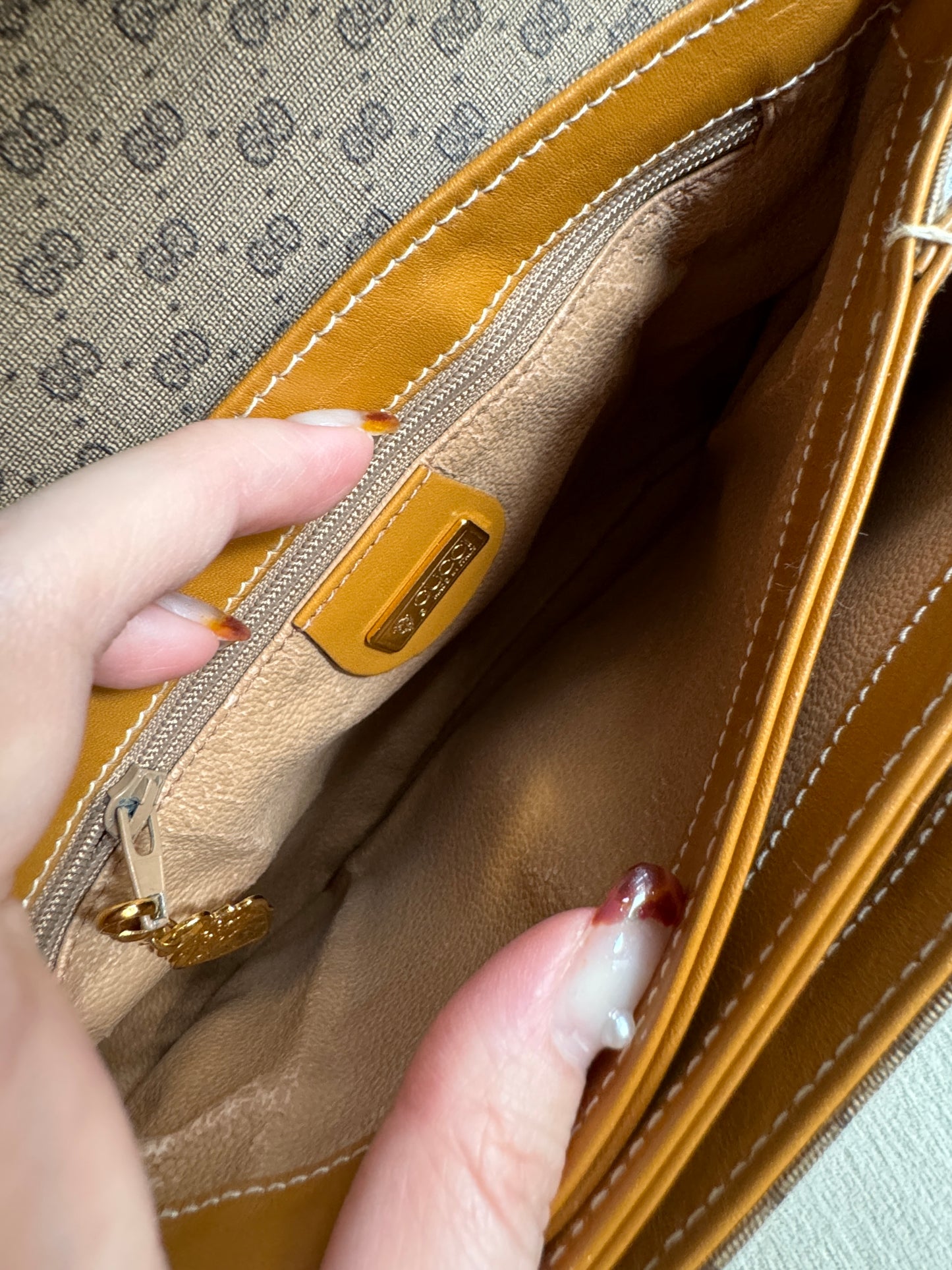 Vintage Gucci 奶茶monogram crossbody