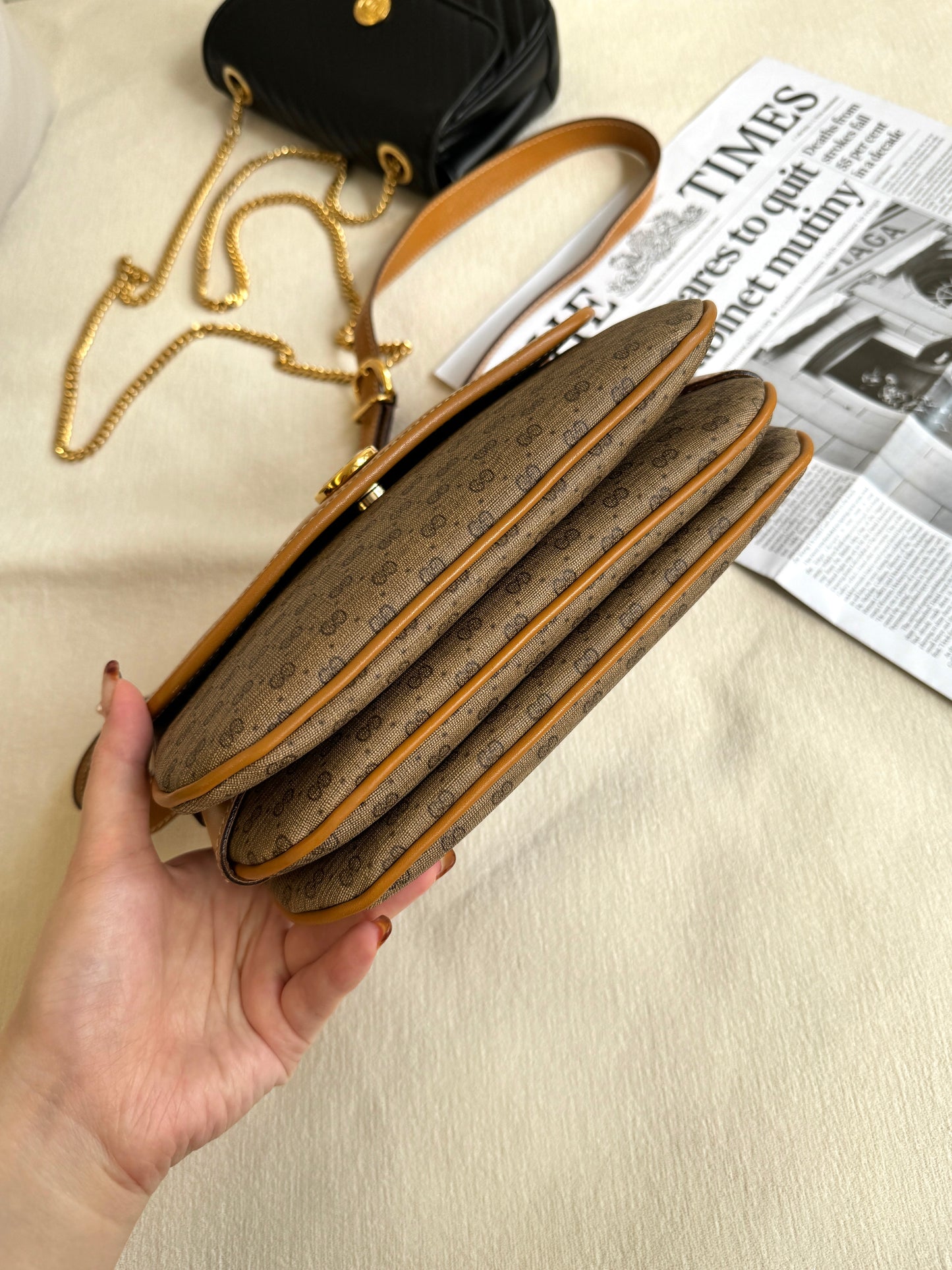 Vintage Gucci 奶茶monogram crossbody