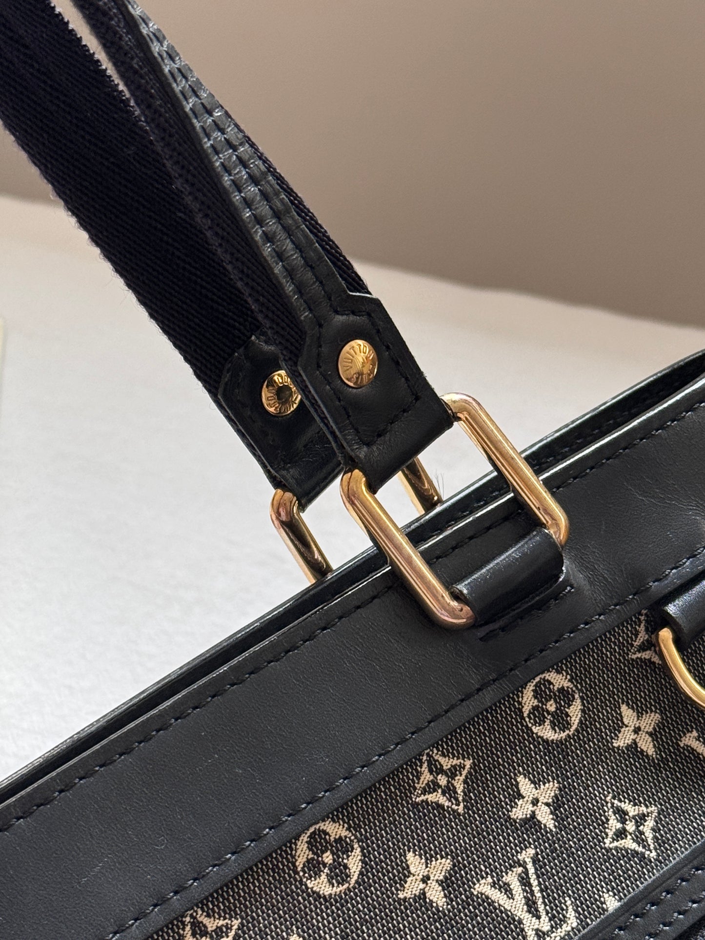 Vintage Louis Vuitton monogram shoulder bag