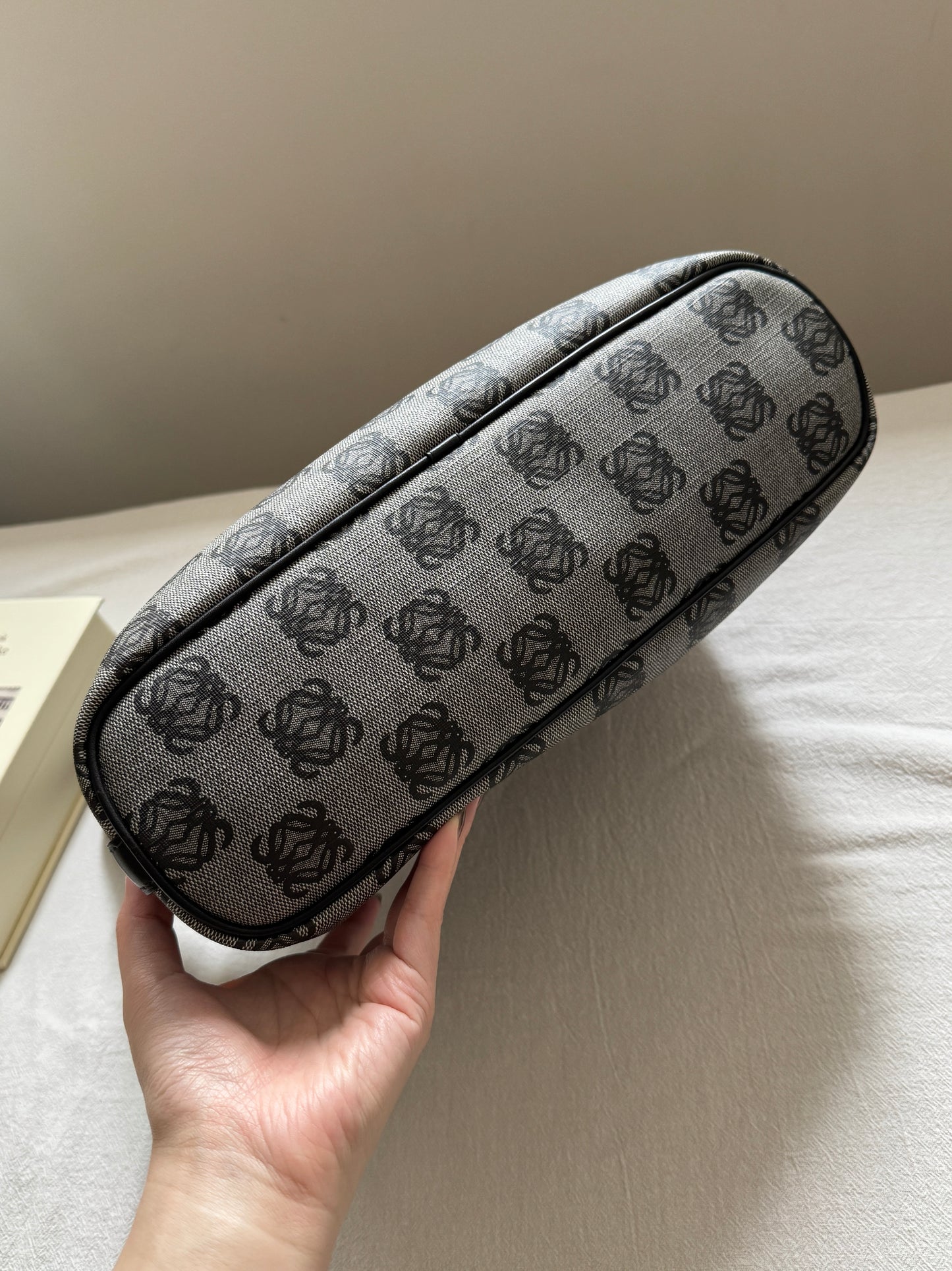 Vintage Loewe 大飯盒shoulder bag🐘