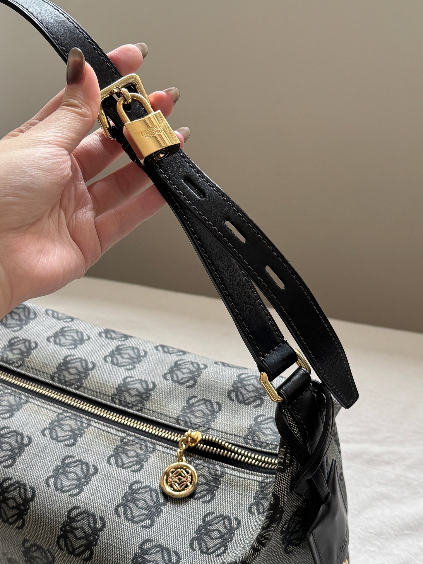 Vintage Loewe 大飯盒shoulder bag🐘