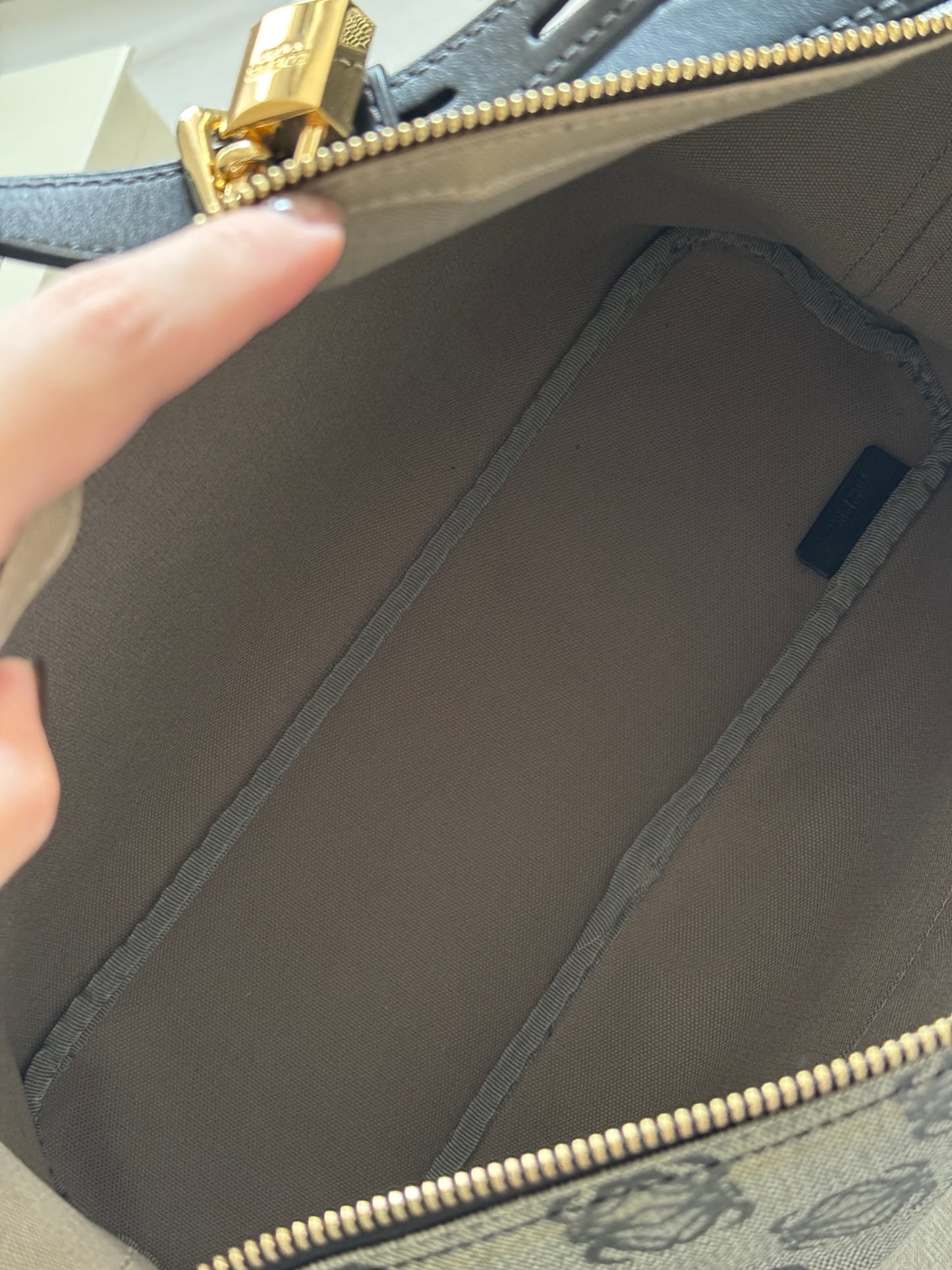 Vintage Loewe 大飯盒shoulder bag🐘