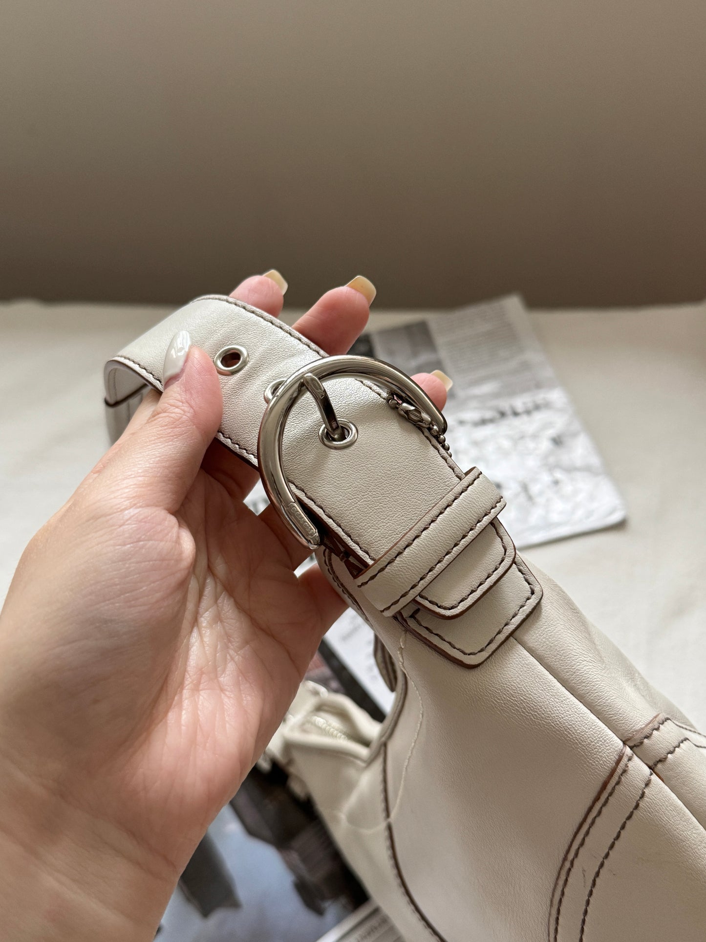 Vintage Coach 奶白半月包hobo bag☁️