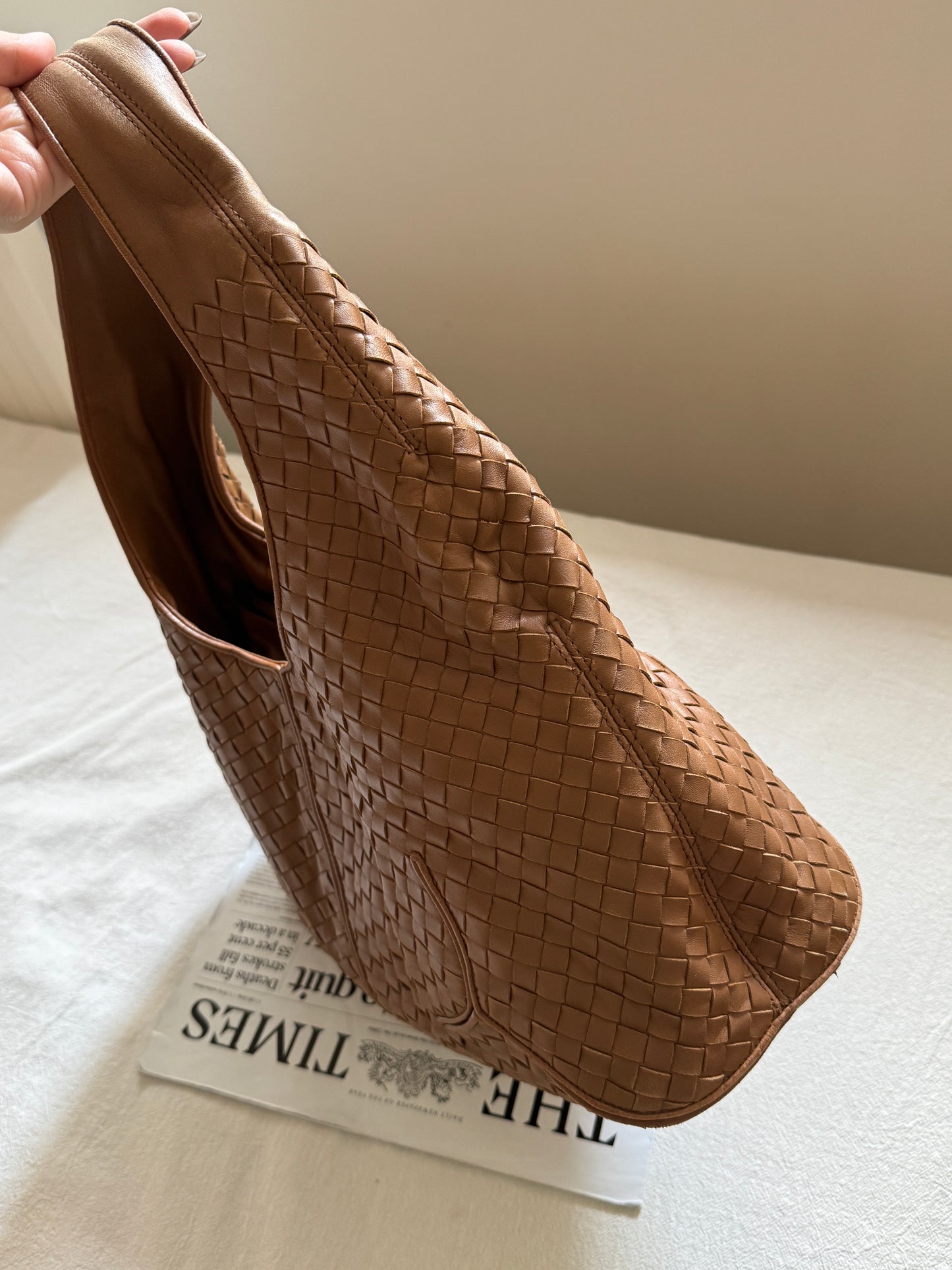 Vintage Bottega Veneta milk tea hobo bag