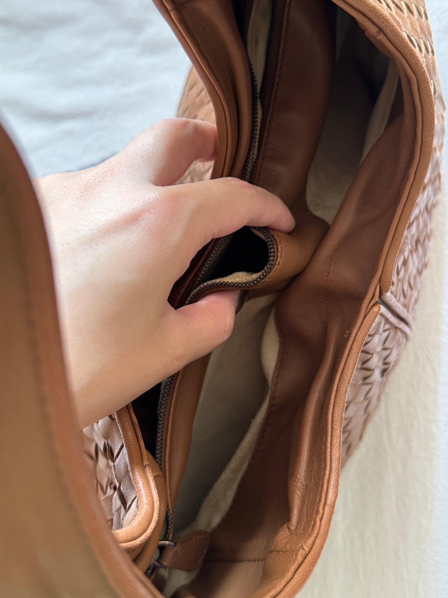 Vintage Bottega Veneta milk tea hobo bag