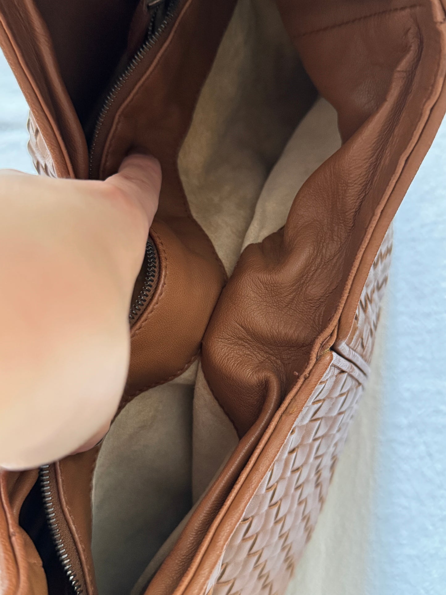Vintage Bottega Veneta milk tea hobo bag