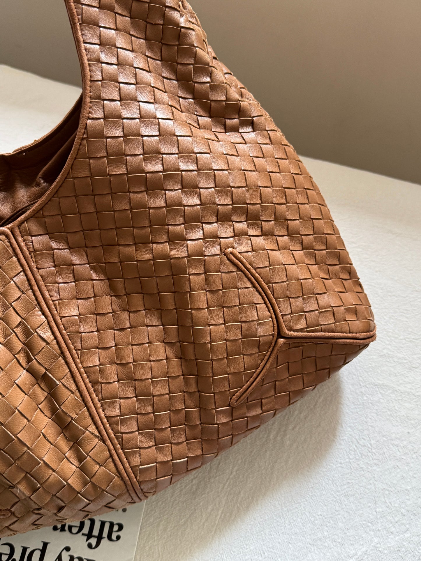 Vintage Bottega Veneta milk tea hobo bag