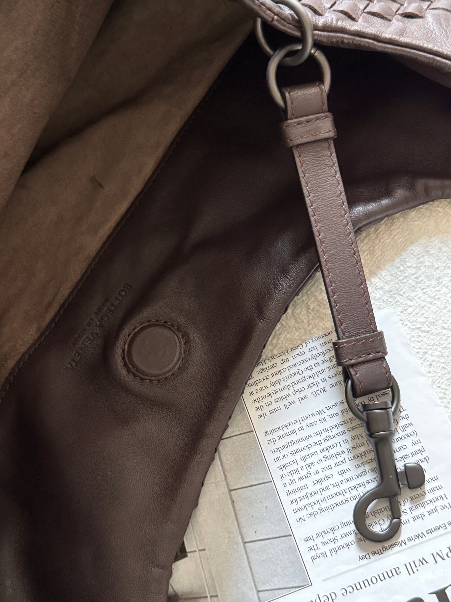 Vintage Bottega Veneta dark brown hobo bag🐻