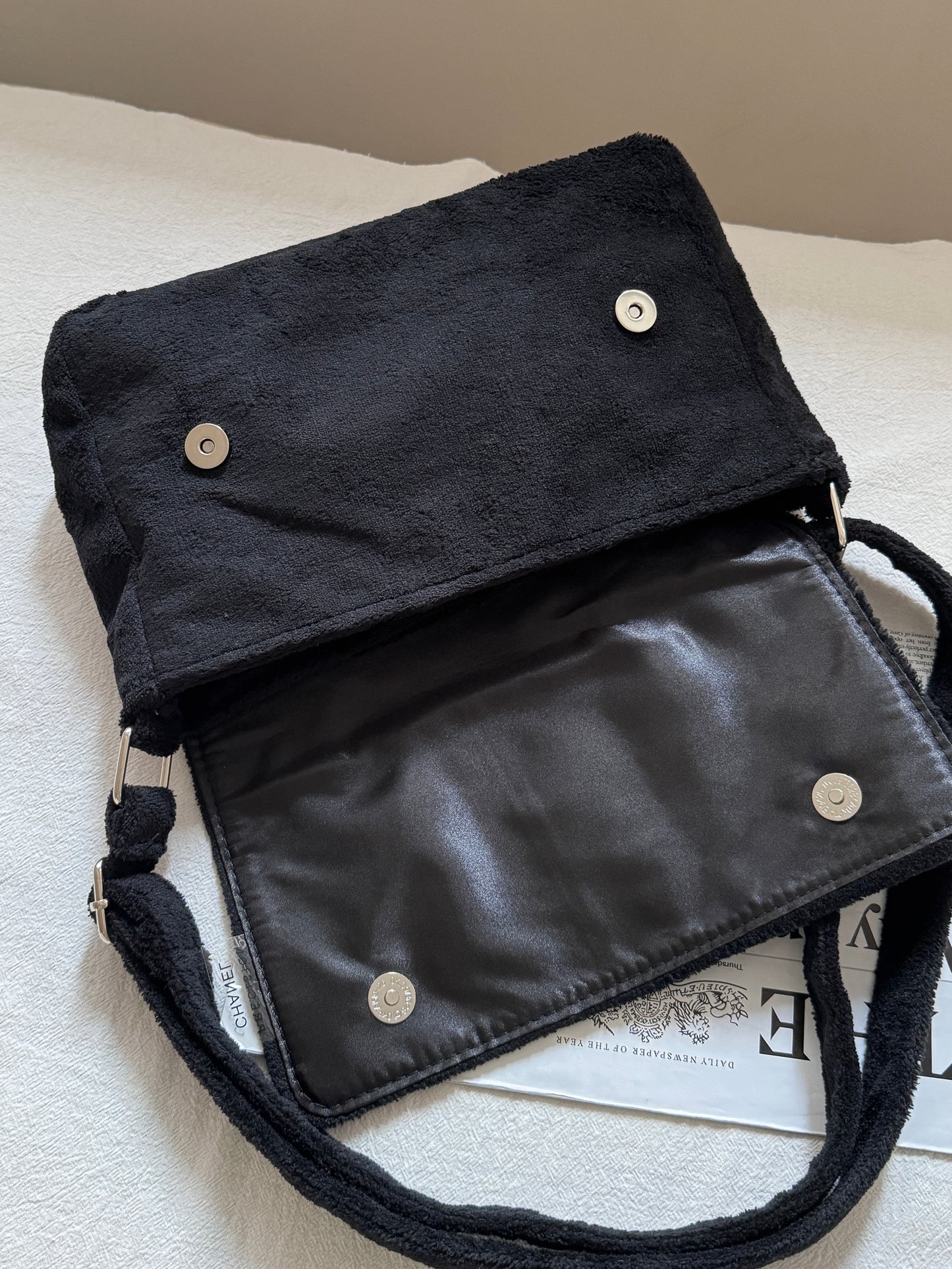 Vintage Chanel 黑白毛毛袋🐼