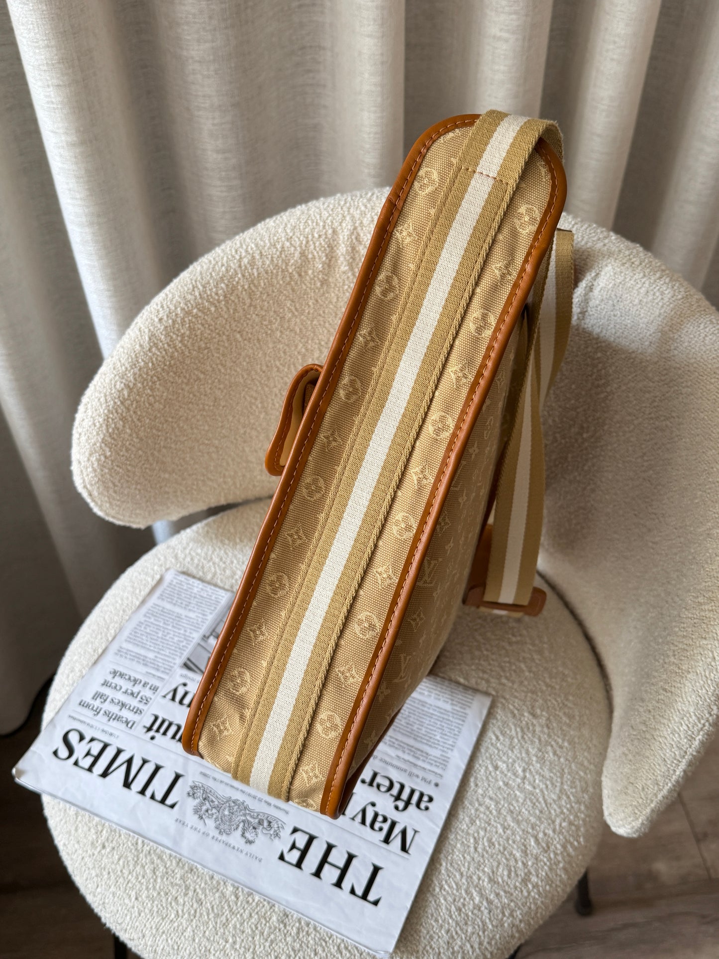 Vintage Louis Vuitton 奶茶牛仔crossbody bag