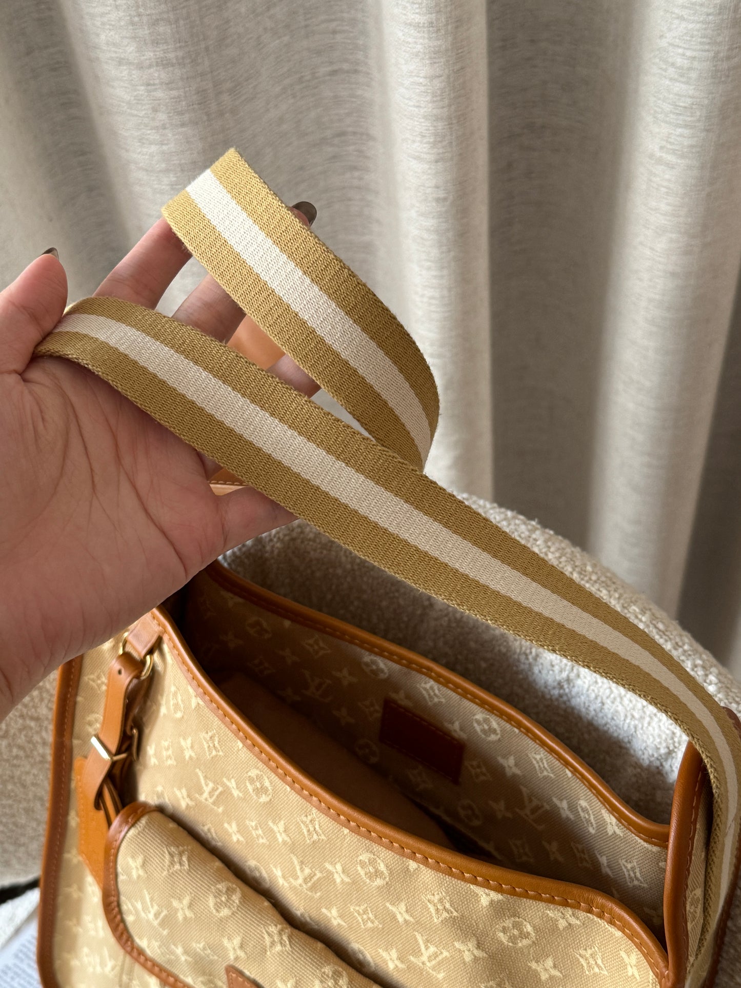 Vintage Louis Vuitton 奶茶牛仔crossbody bag