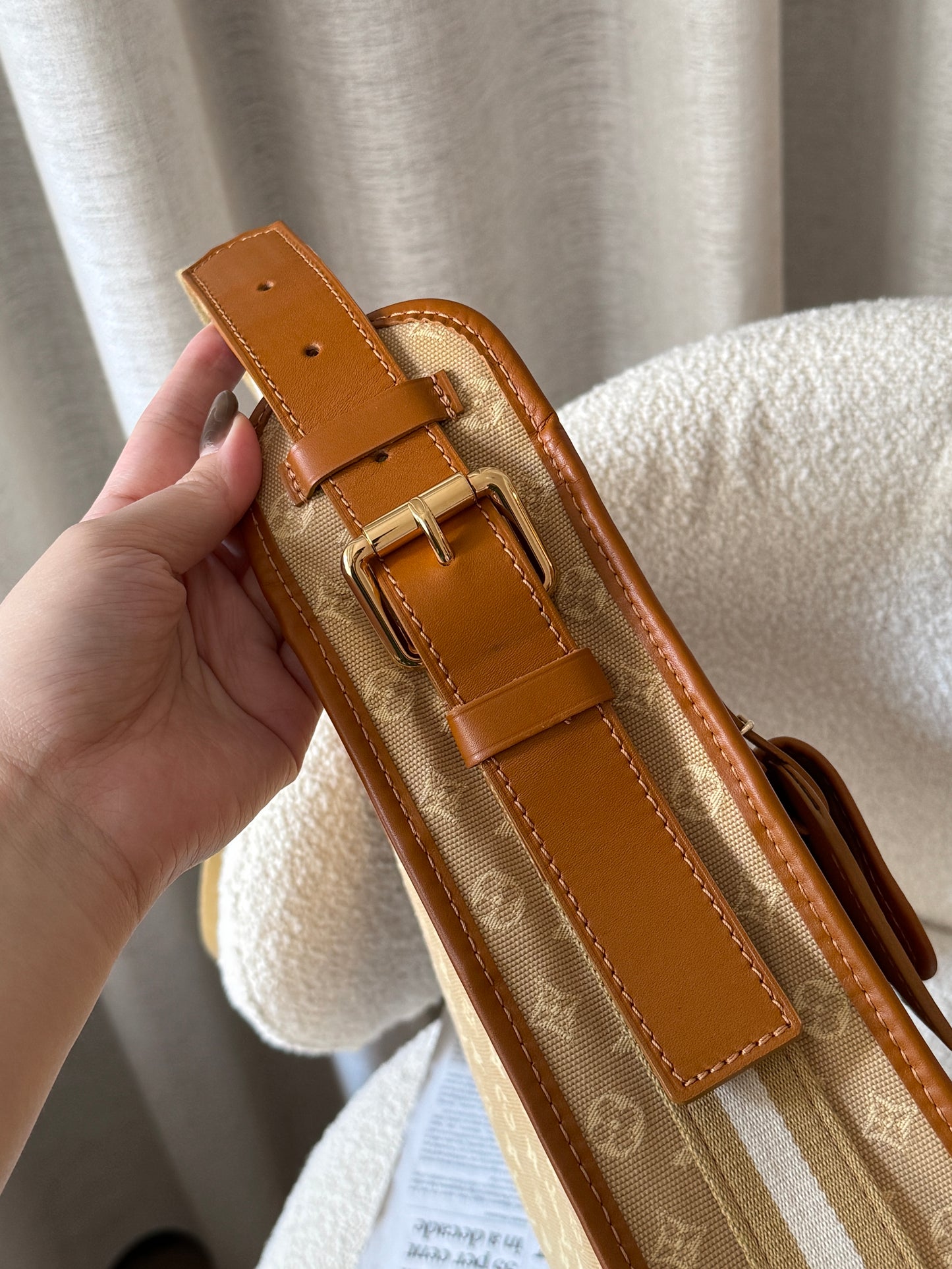 Vintage Louis Vuitton 奶茶牛仔crossbody bag