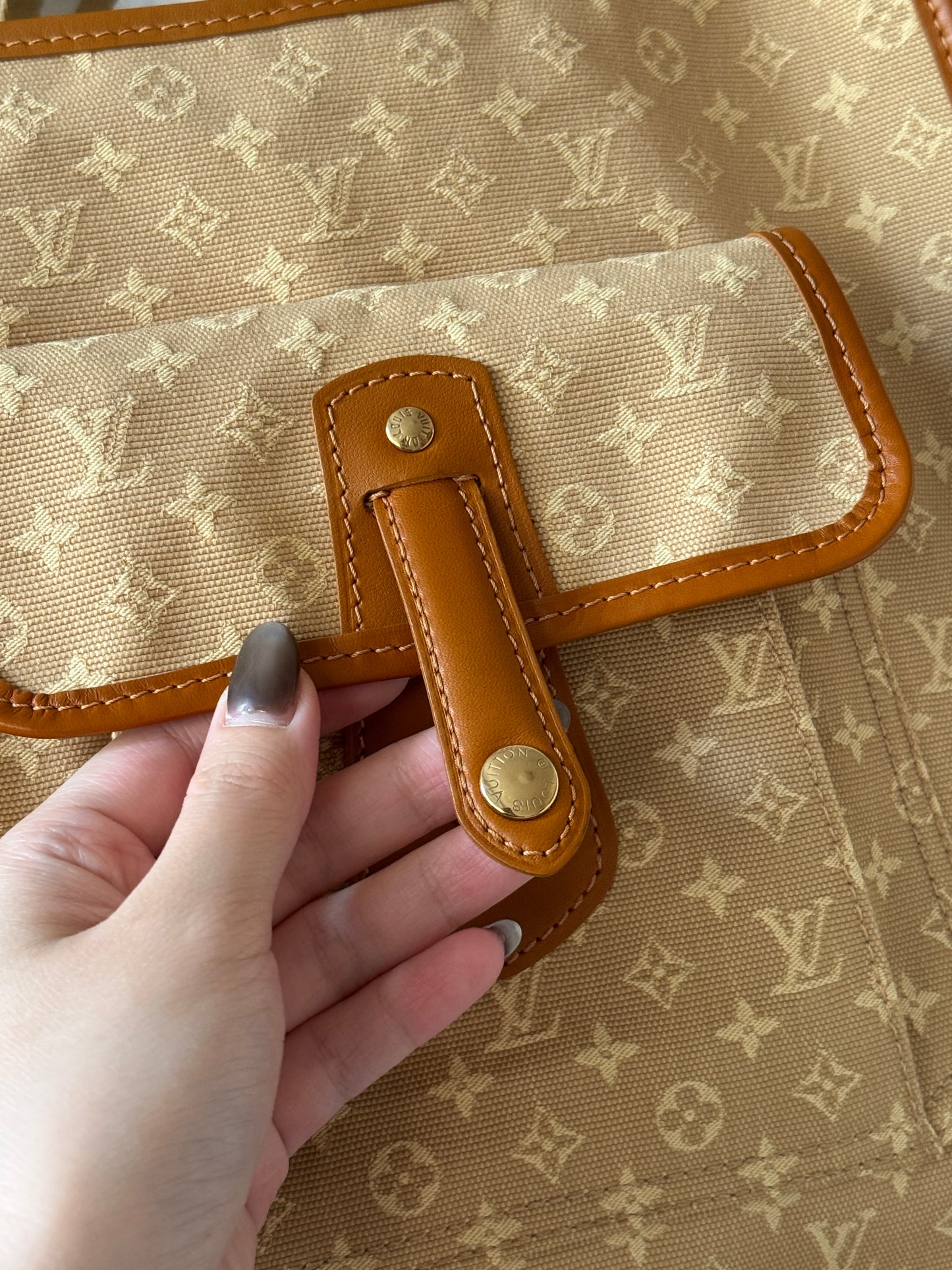 Vintage Louis Vuitton 奶茶牛仔crossbody bag