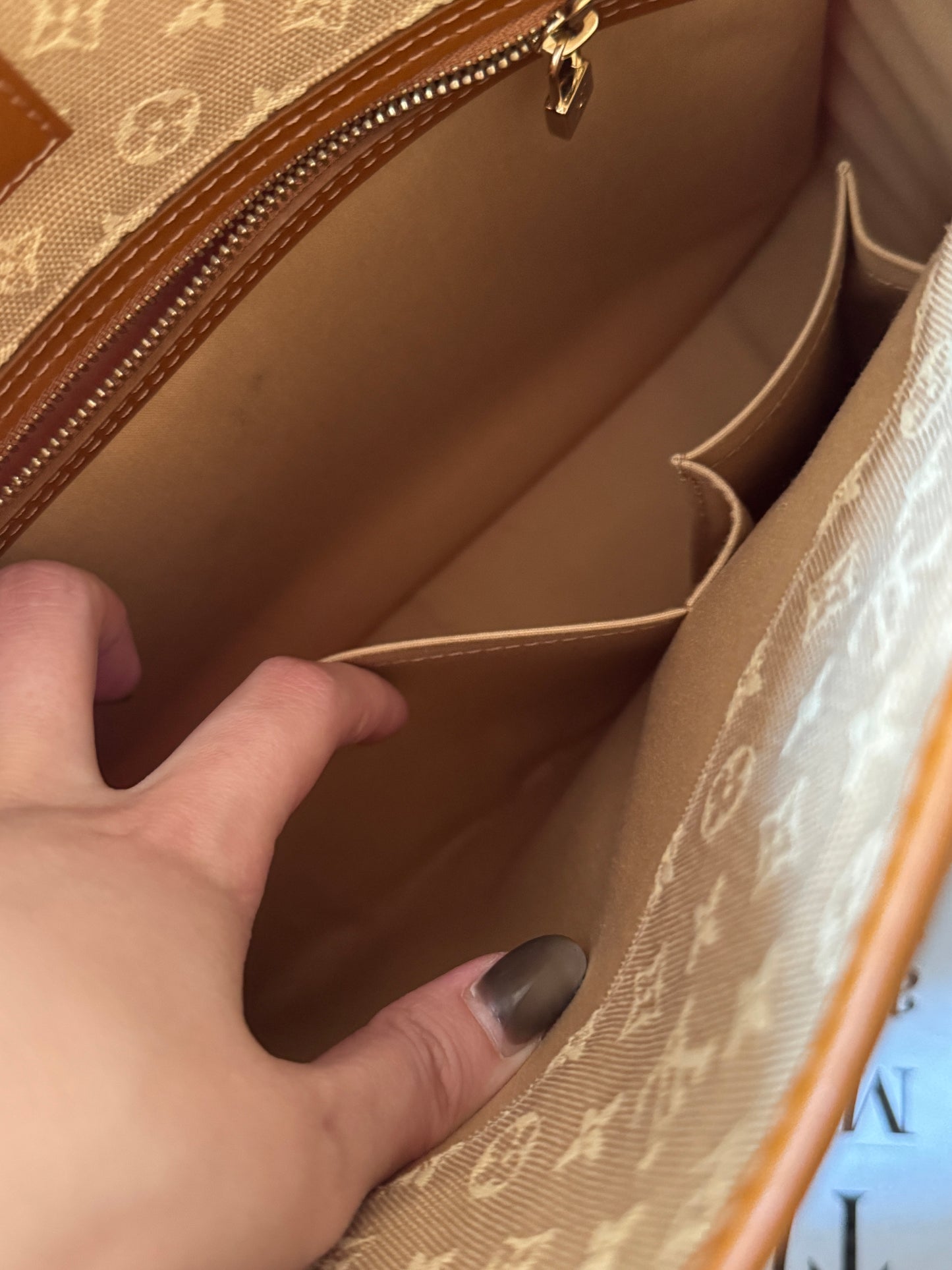 Vintage Louis Vuitton 奶茶牛仔crossbody bag