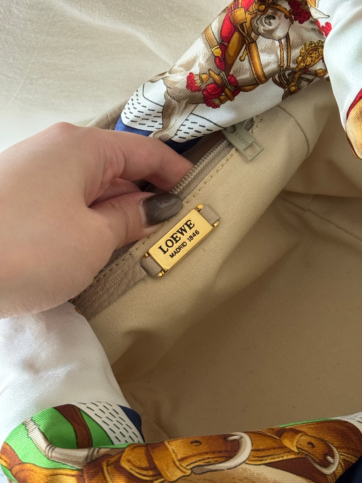 Vintage Loewe raffia crossbody bag🧺