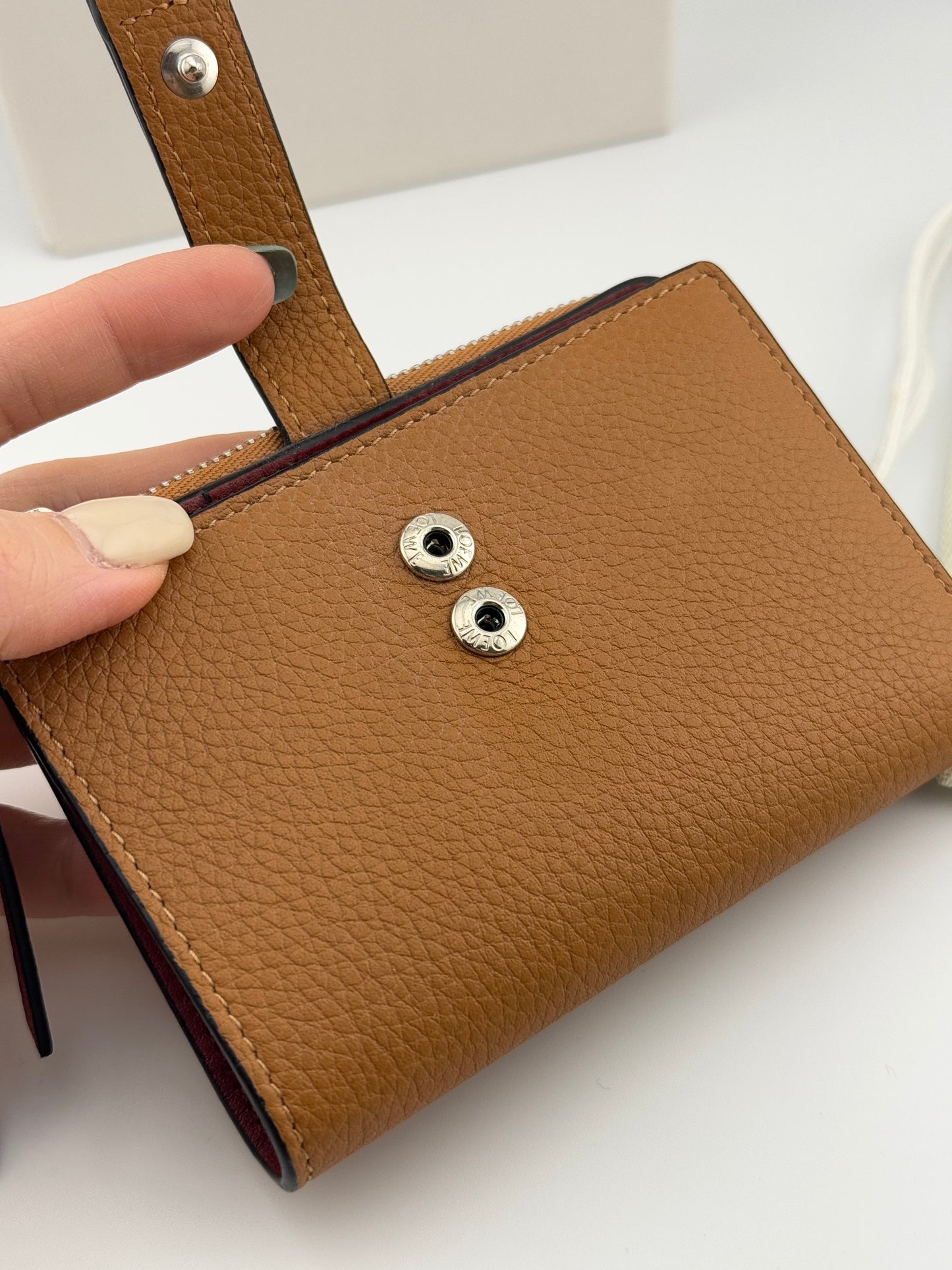現代款box set全套! Loewe slim zip wallet短夾