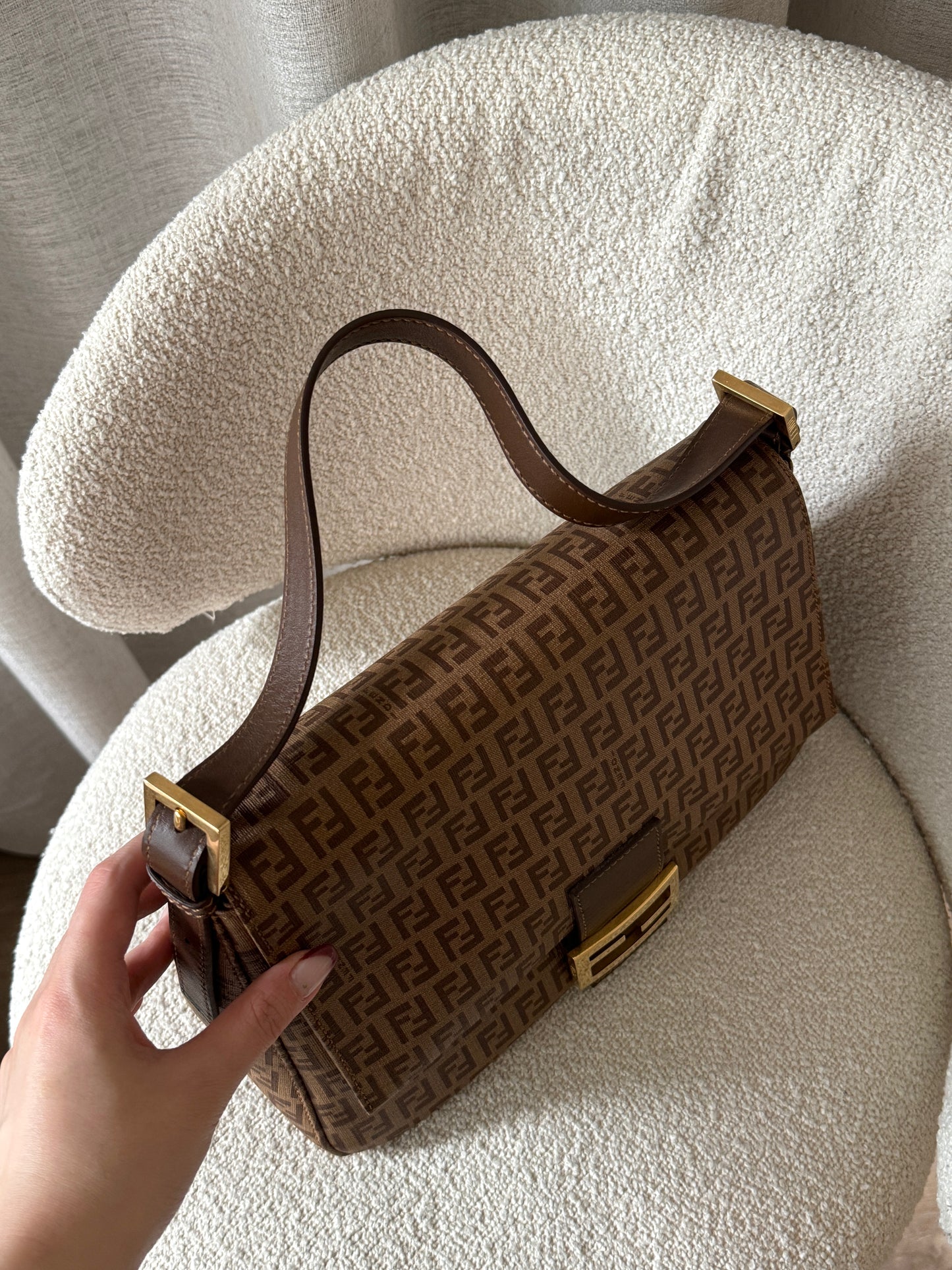 罕有!Vintage Fendi 金扣teddy mama baguette 🥖
