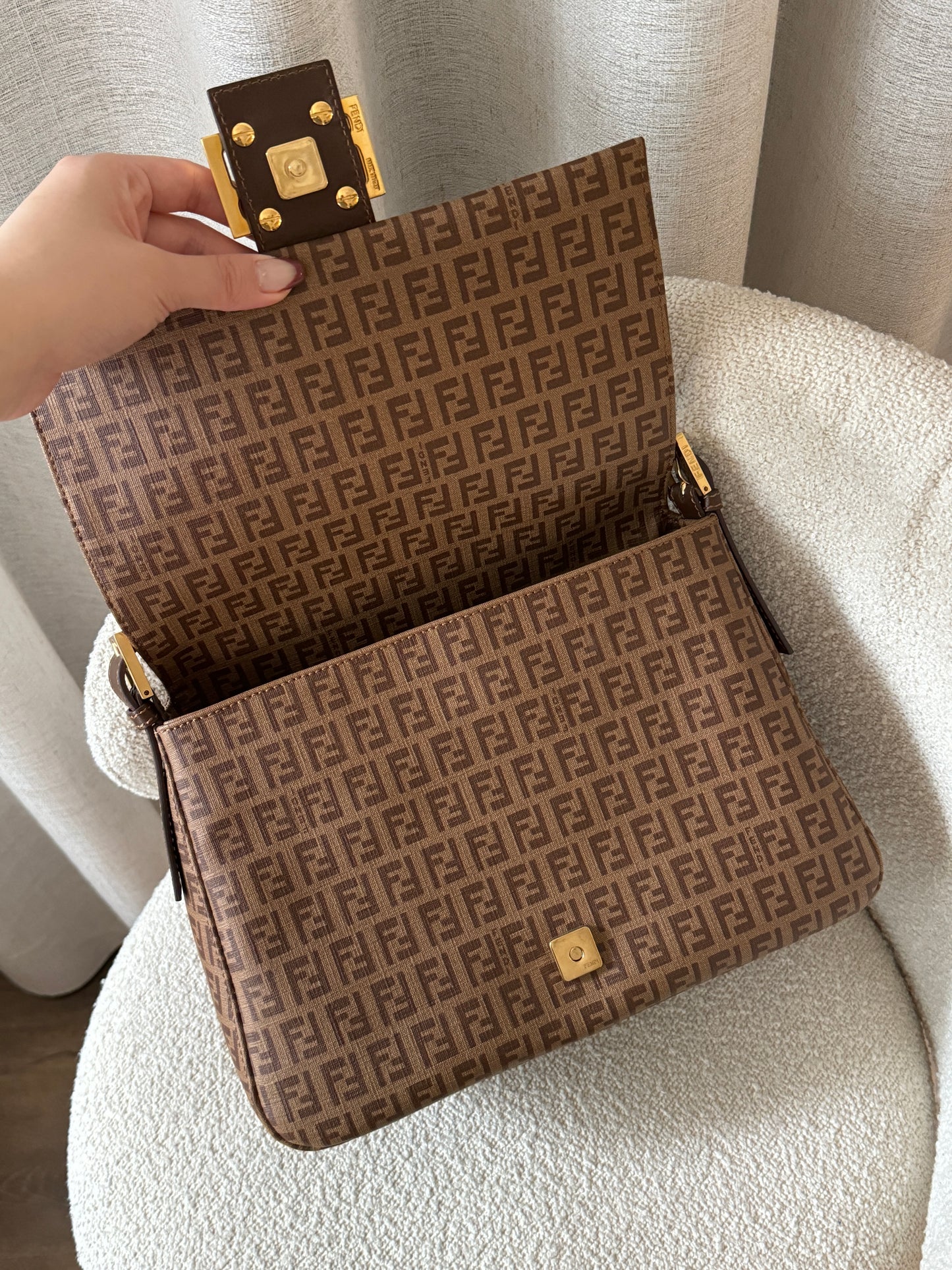 罕有!Vintage Fendi 金扣teddy mama baguette 🥖