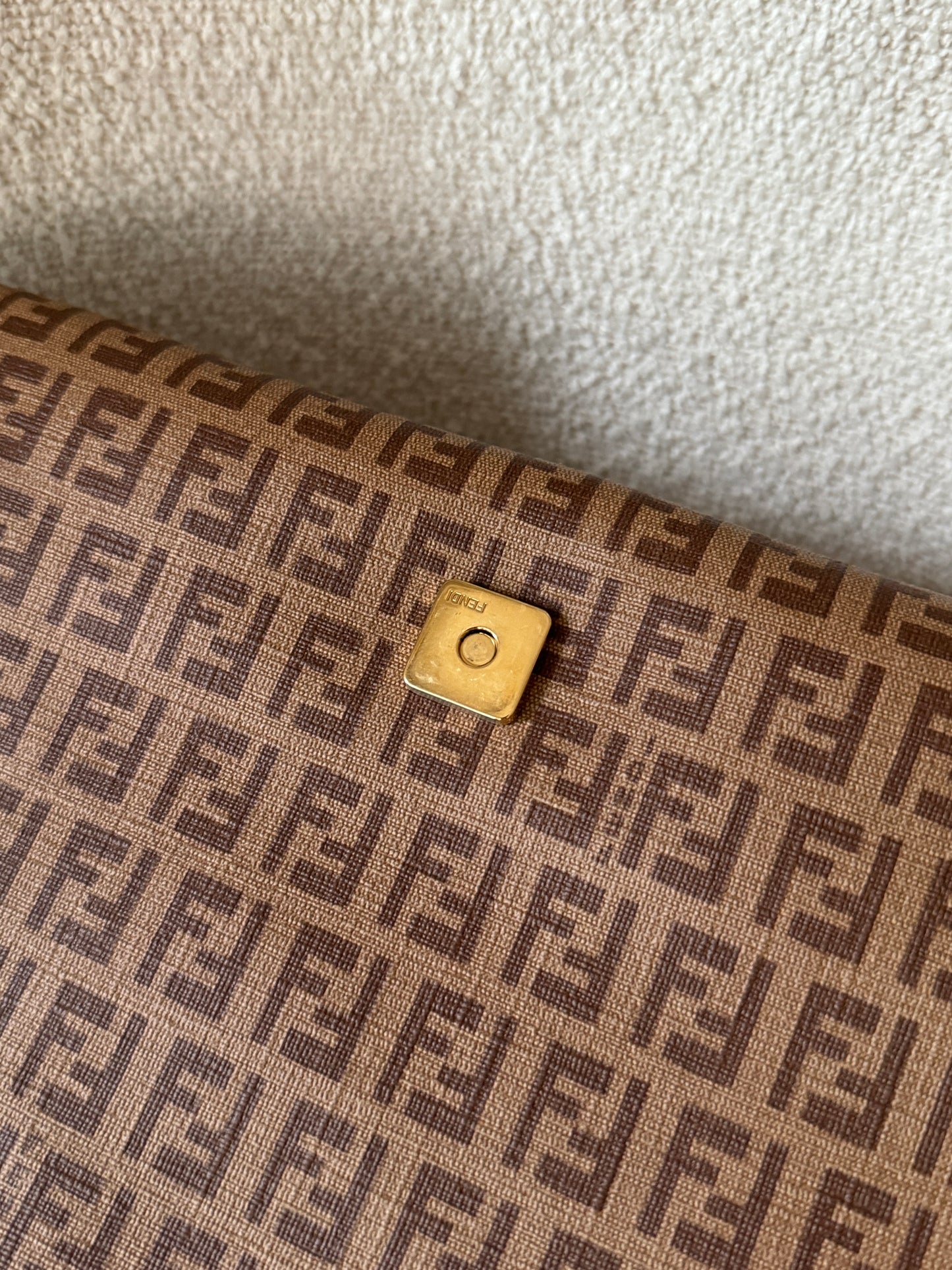 罕有!Vintage Fendi 金扣teddy mama baguette 🥖