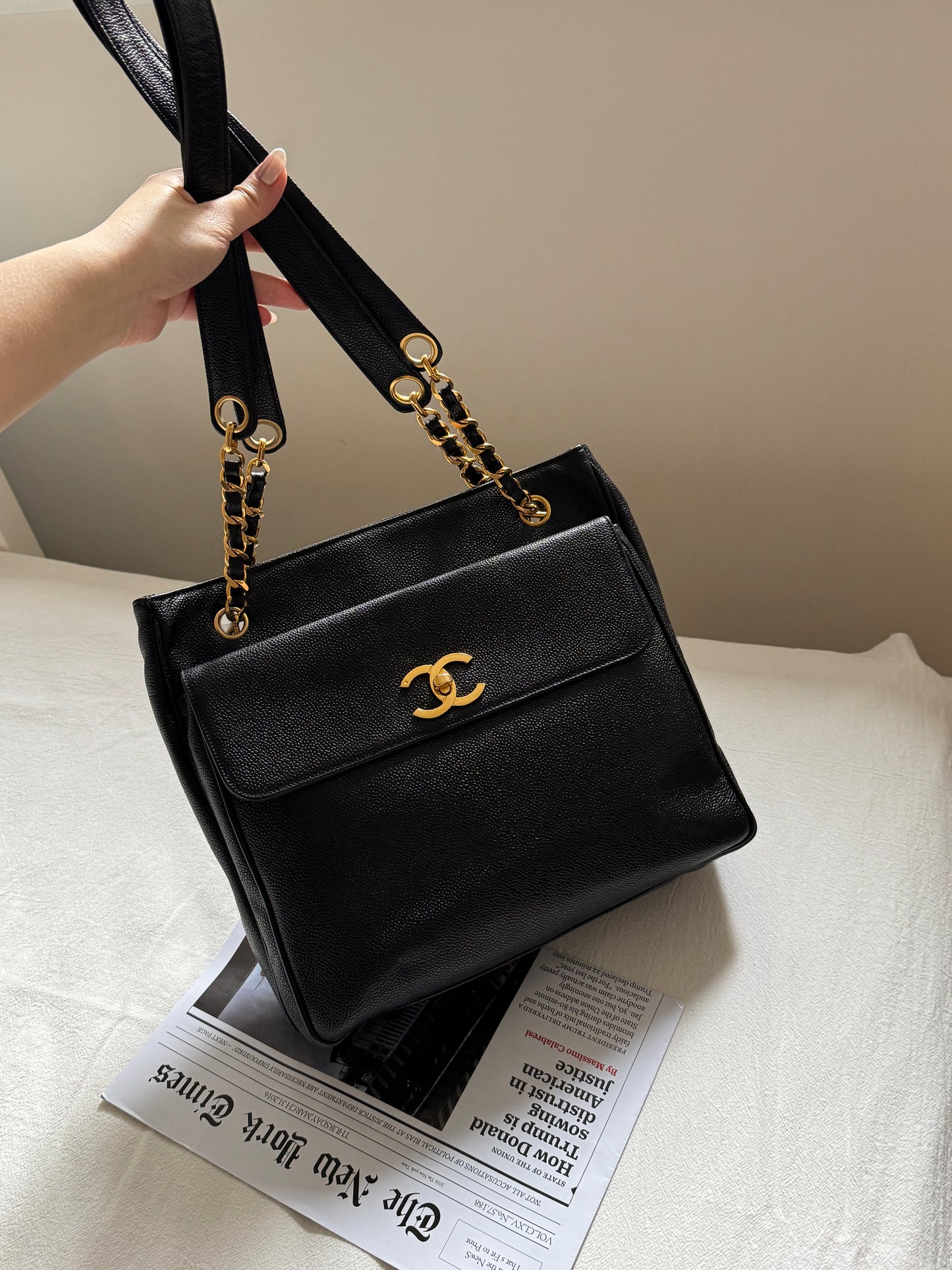 Vintage Chanel caviar leather奶粉袋