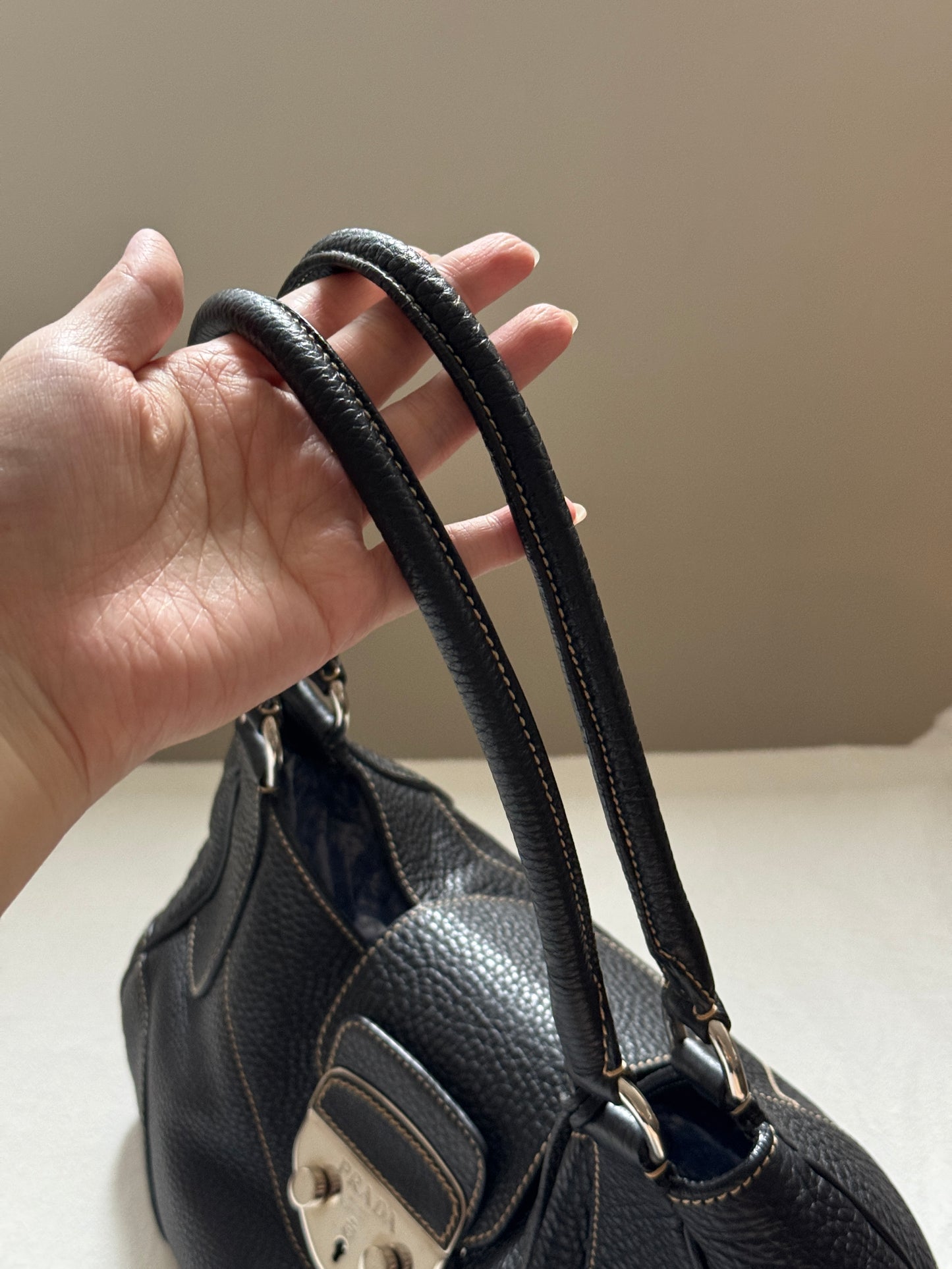Vintage Prada 黑銀機車hobo bag🏍️
