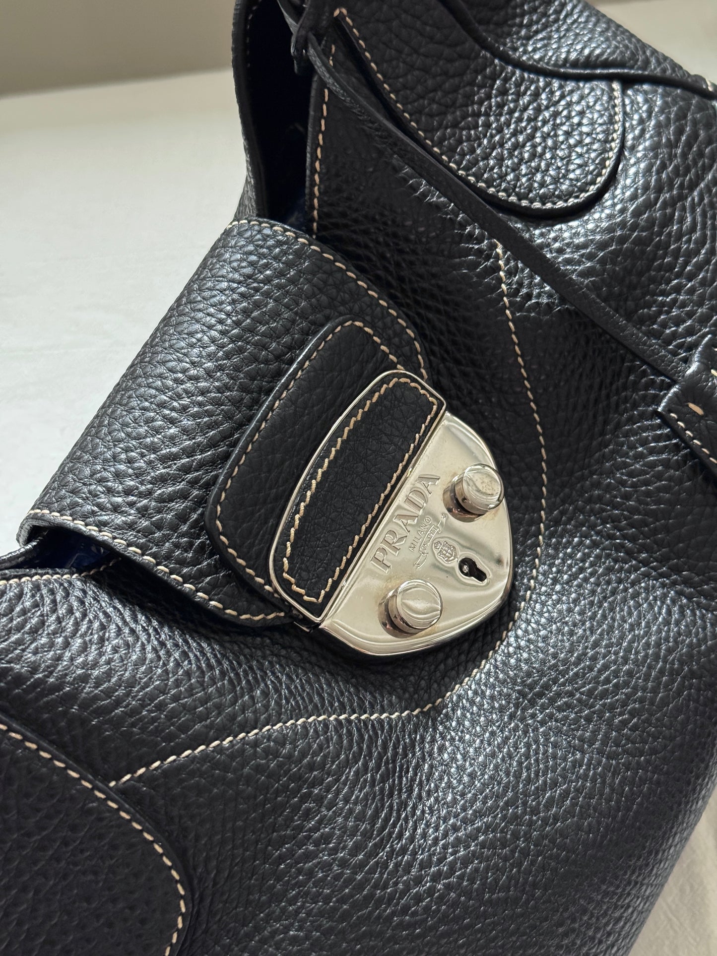 Vintage Prada 黑銀機車hobo bag🏍️