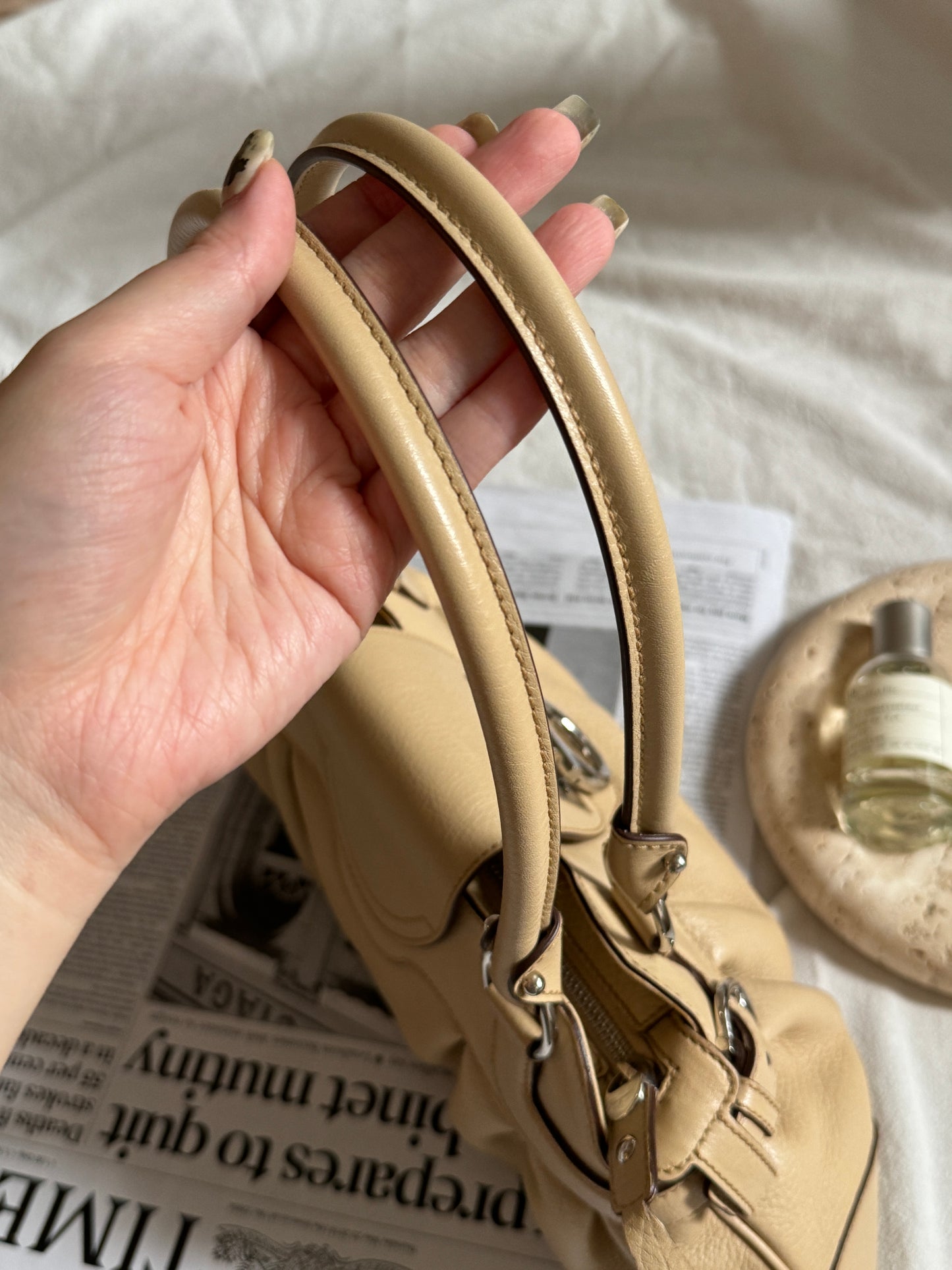 保存品!Vintage Ferragamo beige ufo bag🛸