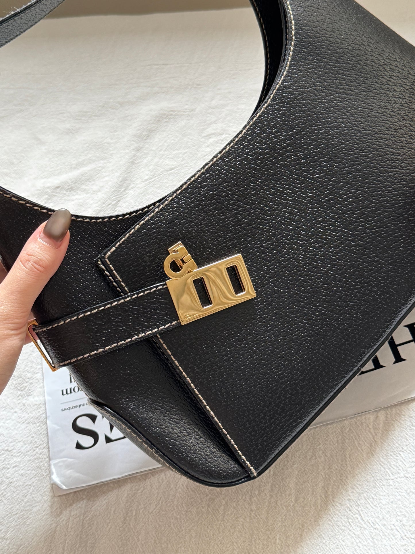 Vintage Salvatore Ferragamo hobo bag🌙