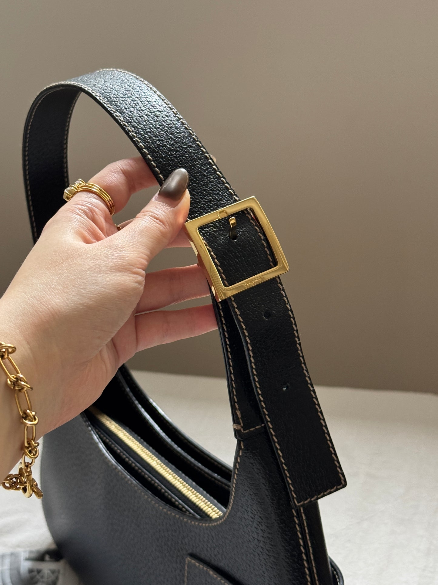 Vintage Salvatore Ferragamo hobo bag🌙