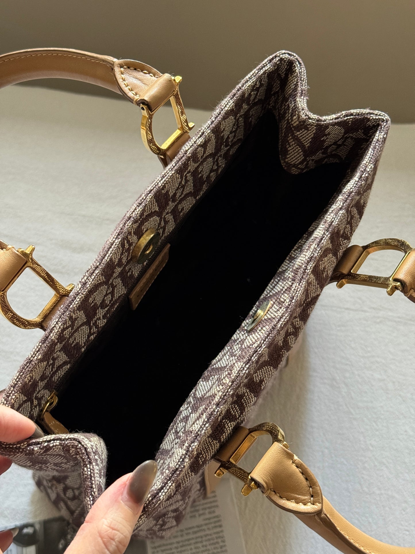 Vintage Dior trotter tote bag🍷