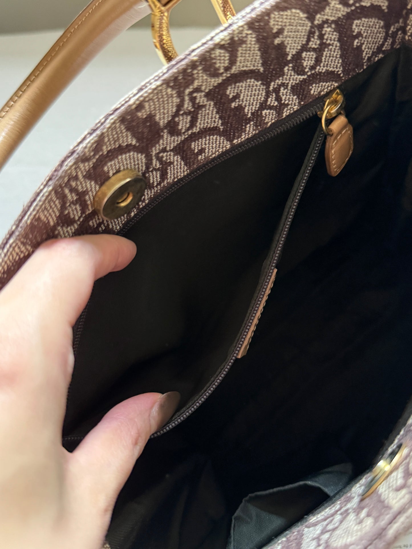 Vintage Dior trotter tote bag🍷