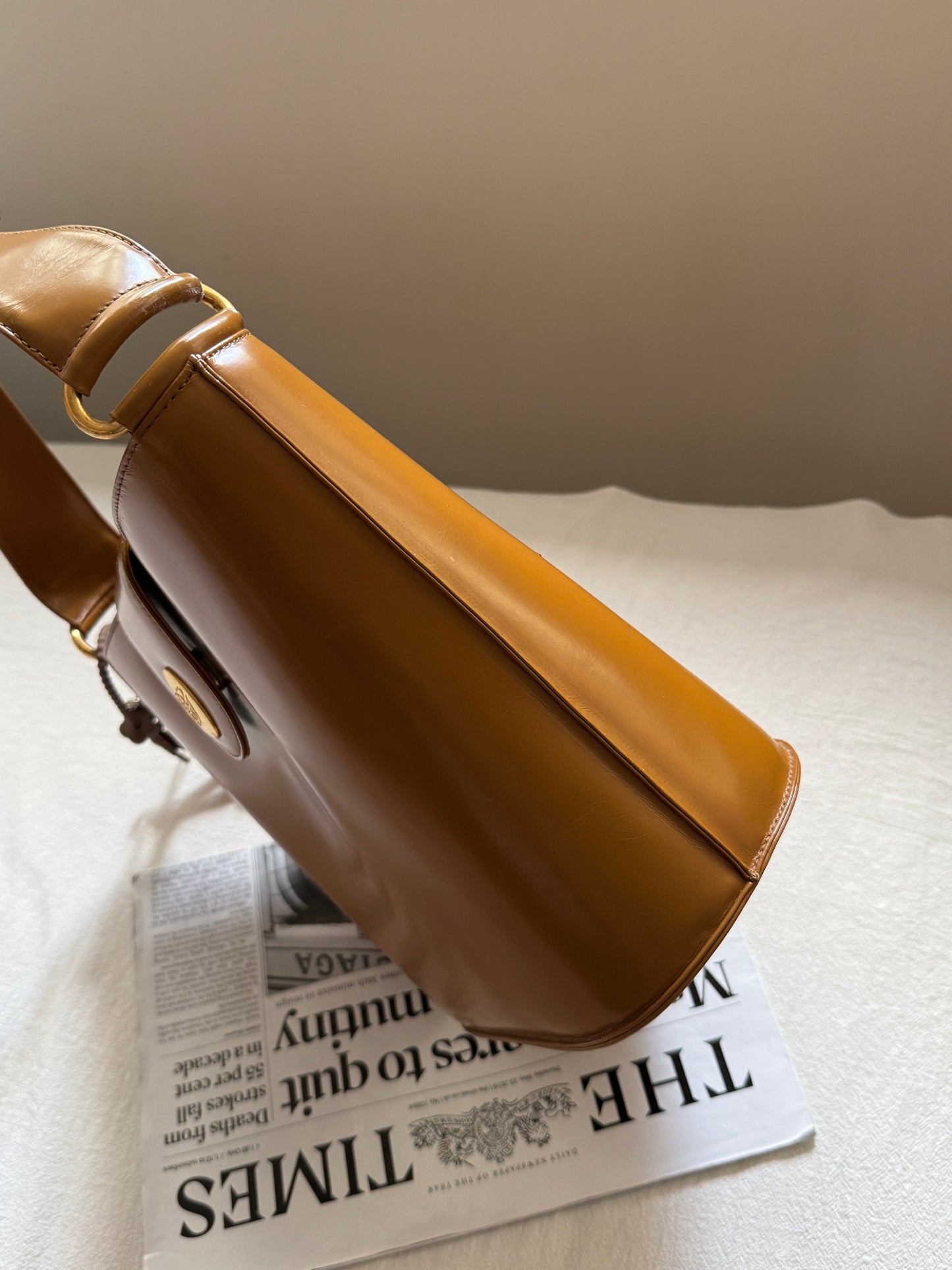 Vintage Valentino Garavani bucket bag🧺