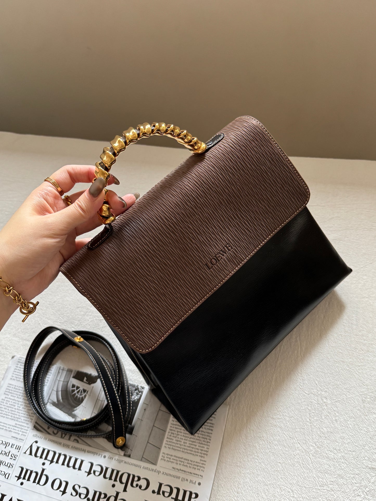 Vintage Loewe velazquez蛇骨kelly 黑色
