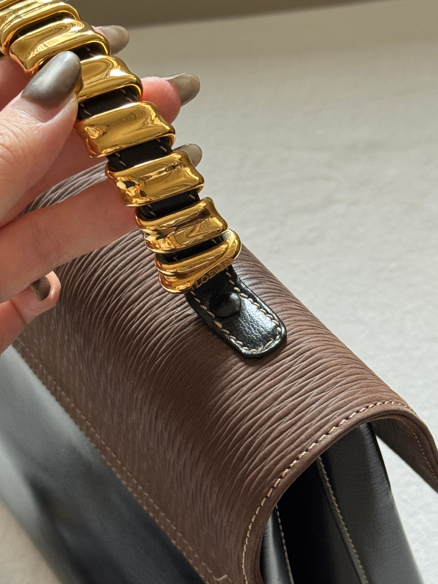 Vintage Loewe velazquez蛇骨kelly 黑色