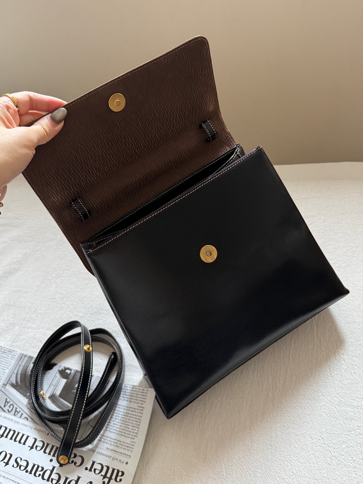 Vintage Loewe velazquez蛇骨kelly 黑色