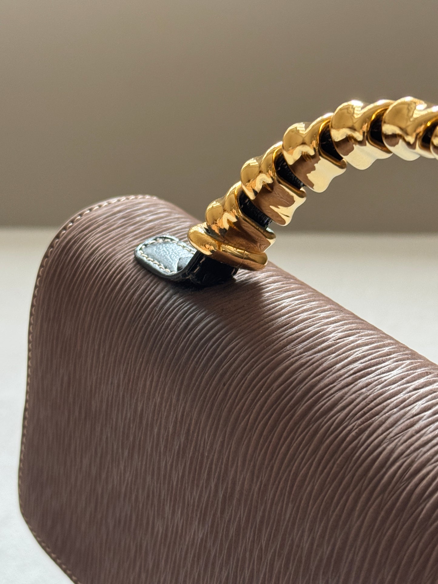 Vintage Loewe velazquez蛇骨kelly 黑色
