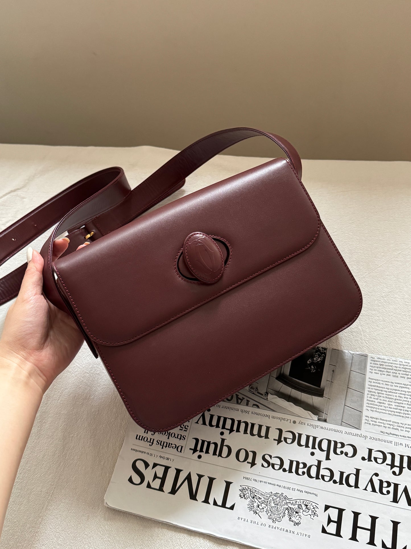 Vintage Cartier波爾多紅 turnlock box bag🍷