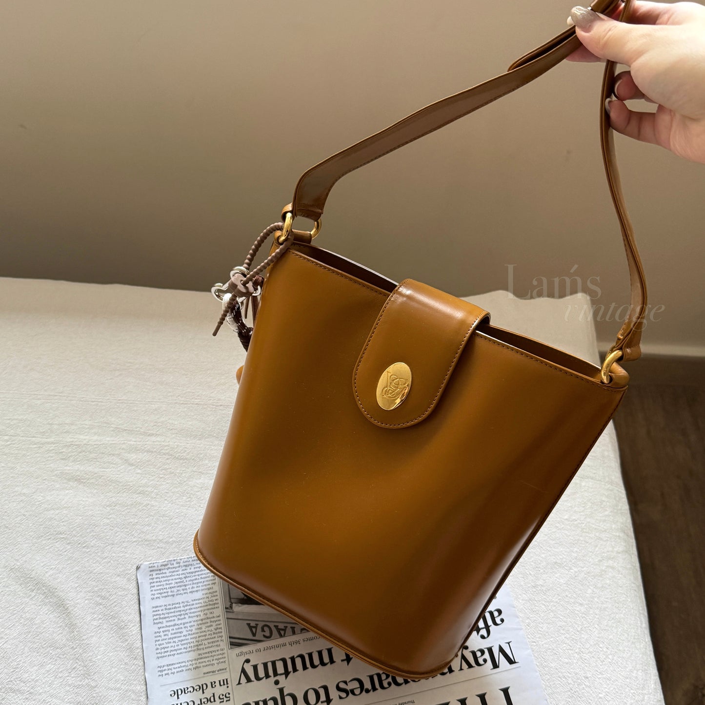 Vintage Valentino Garavani bucket bag🧺