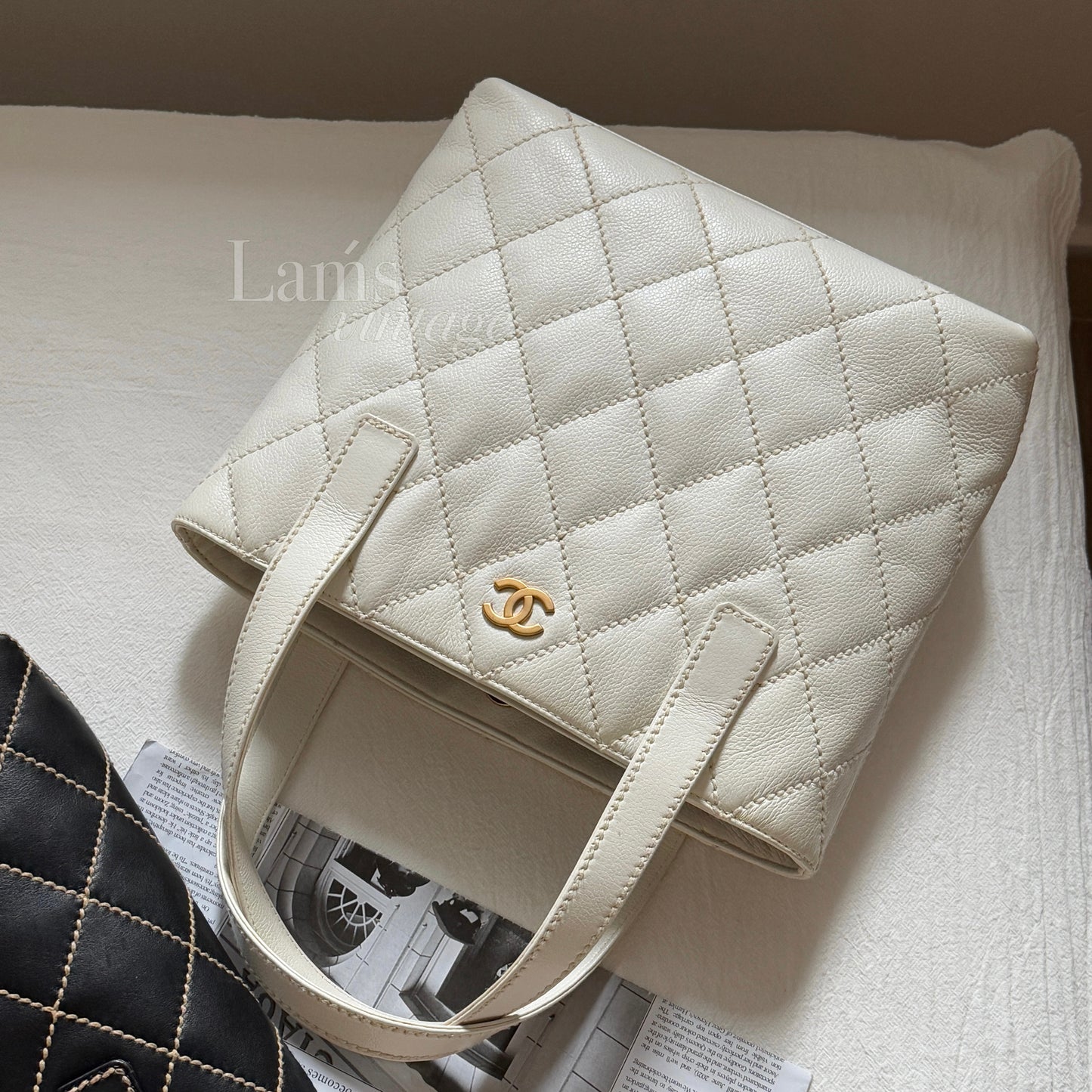 稀有好成色!Vintage Chanel white vivian tote🩶