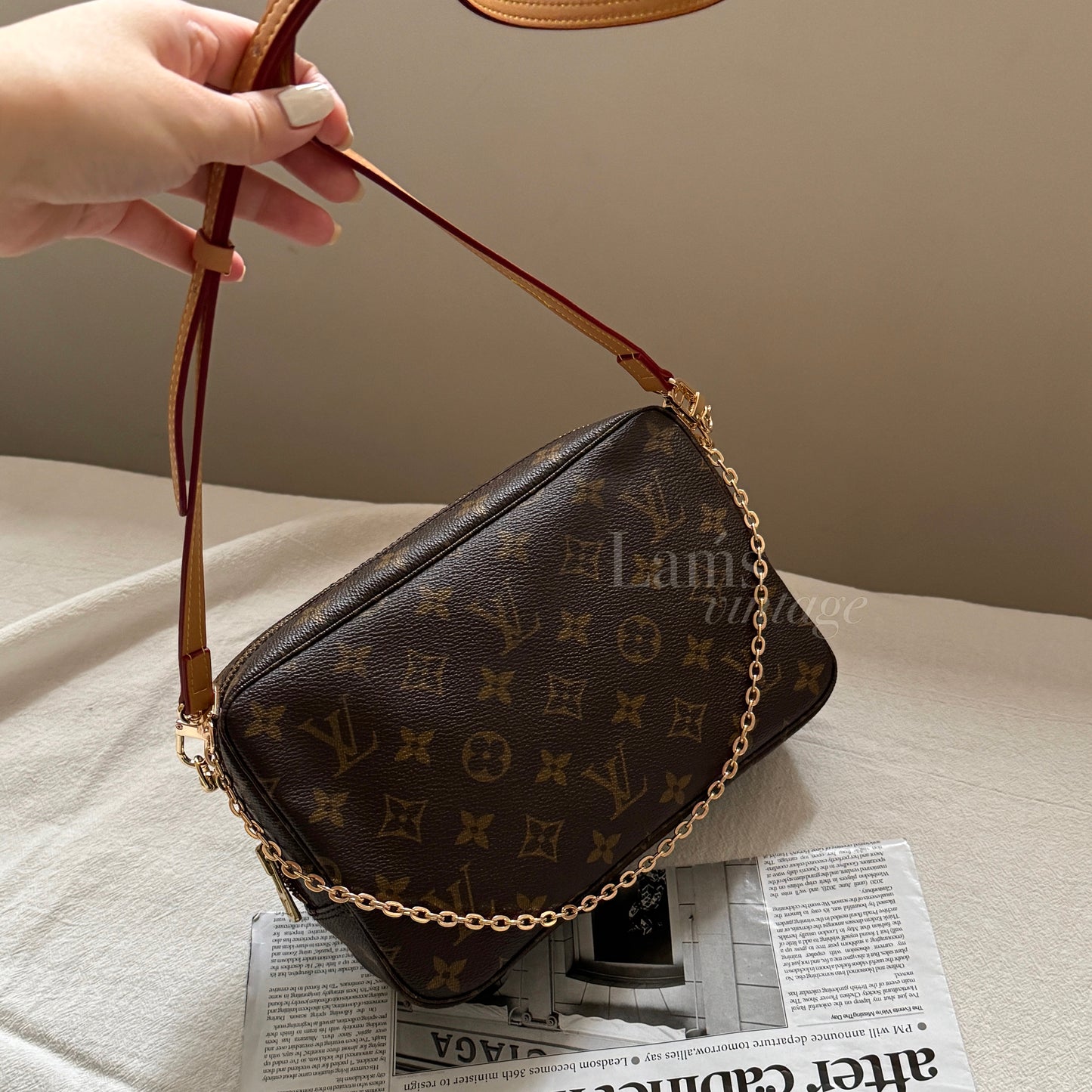 Vintage Louis Vuitton pouch, with add-on straps🧺