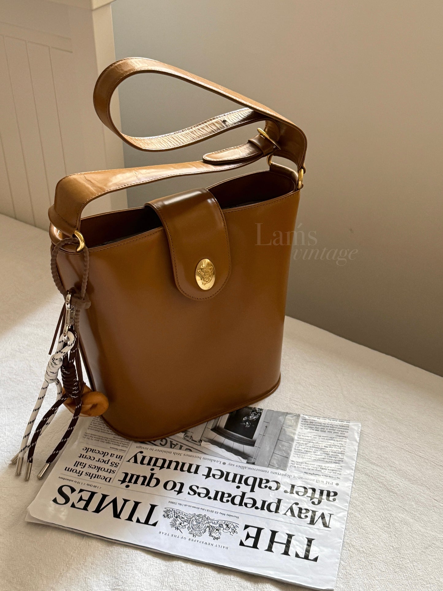 Vintage Valentino Garavani bucket bag🧺