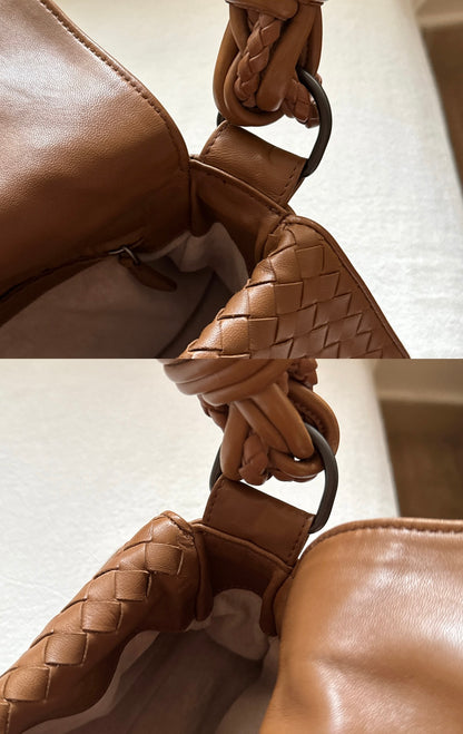Vintage Bottega Veneta milk tea baguette🥖