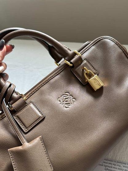 Vintage Loewe Amazona 28