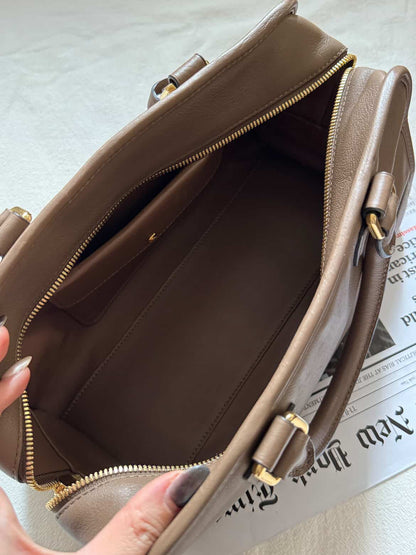 Vintage Loewe Amazona 28