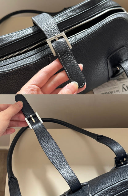 Vintage Loewe leather ufo baguette🥖