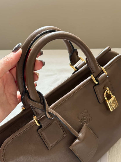 Vintage Loewe Amazona 28