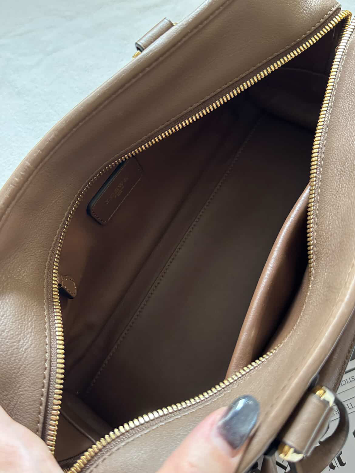 Vintage Loewe Amazona 28