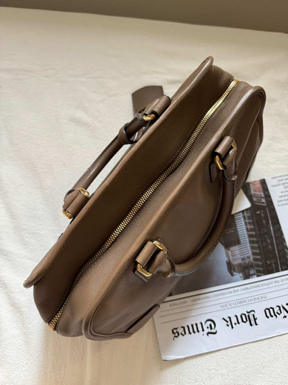 Vintage Loewe Amazona 28